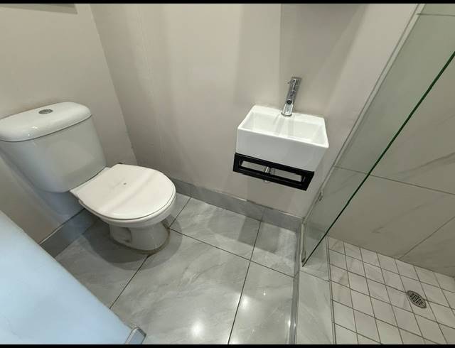 1 BEDROOM STUDIO APARTMENT FOR SALE IN BOKSBURG CENTRAL